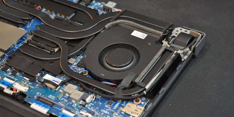 Tips Upgrade RAM dan SSD Laptop ROG